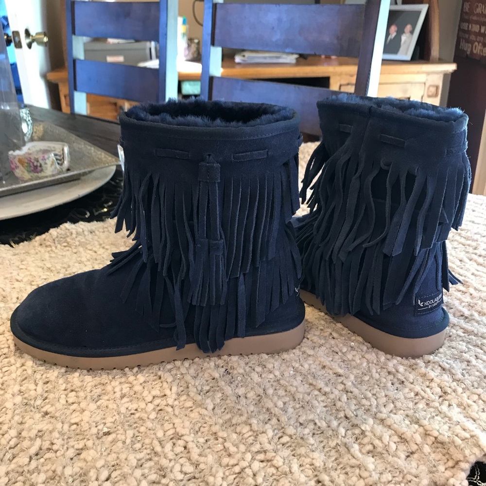 LIKE NEW!! KOOLABURRA BY UGGS